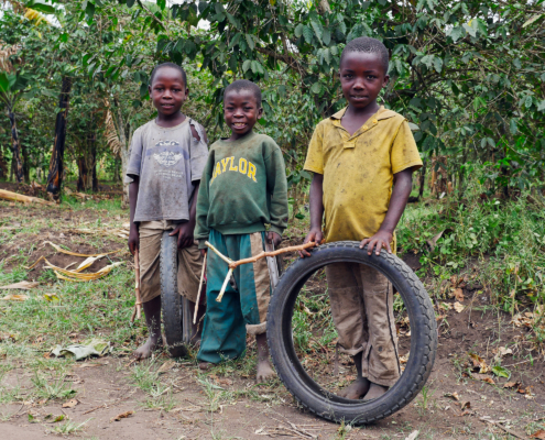 small children with tire